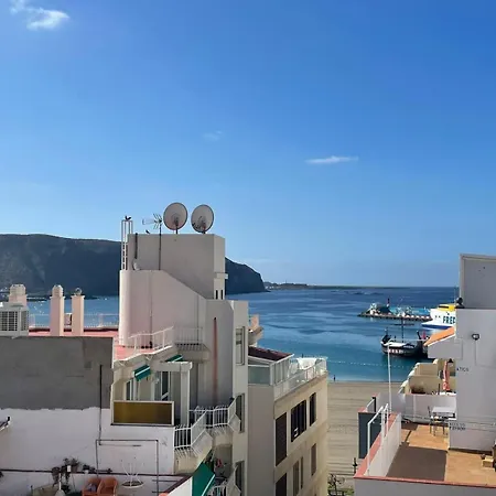 Hostal Few Steps From The In Cristianos