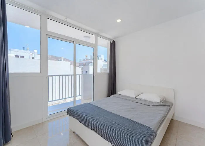 بيت شباب Few Steps From The In Cristianos *