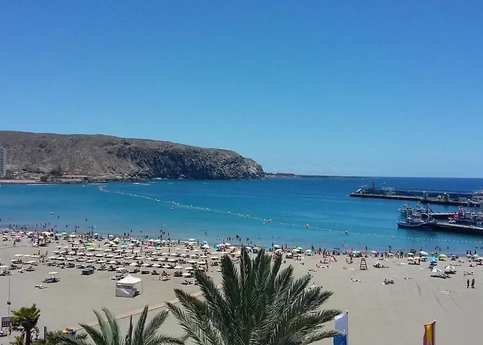 بيت شباب Few Steps From The In Cristianos أرونا