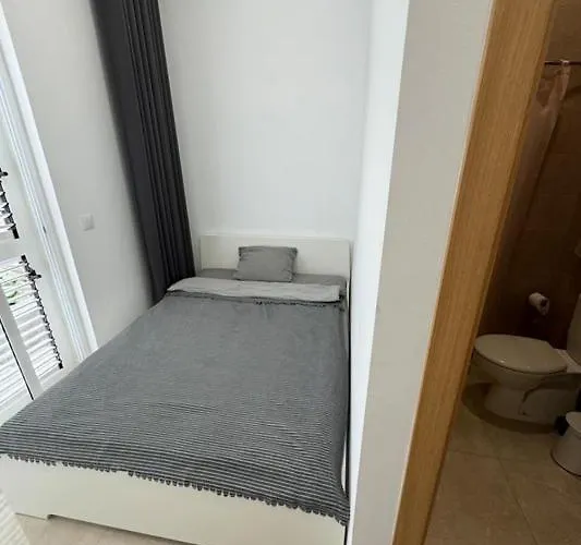 Few Steps From The In Cristianos אכסניה *