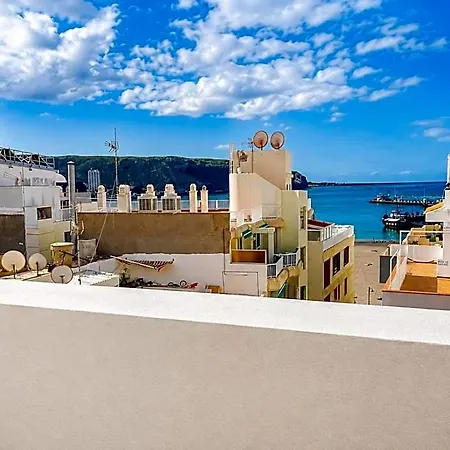 Few Steps From The In Cristianos 旅馆