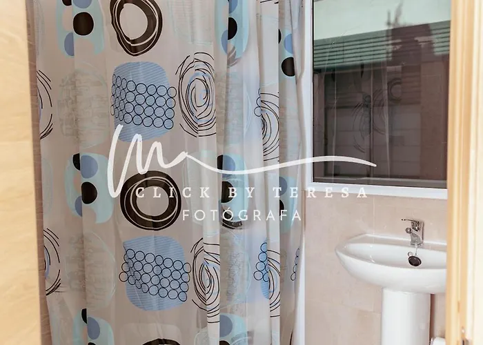 Few Steps From The In Cristianos 阿罗纳