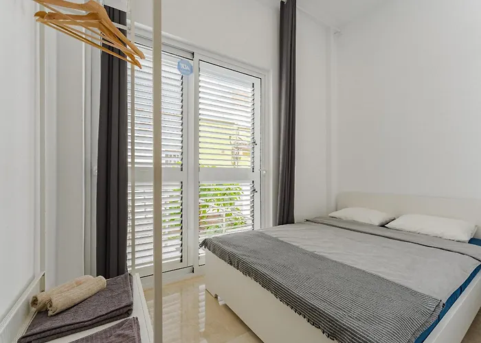 Hostel Few Steps From The In Cristianos *